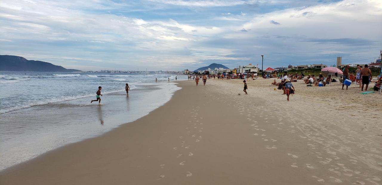 Apartamento Frente Para A Piscina A Uma Quadra Da Praia Florianópolis Buitenkant foto