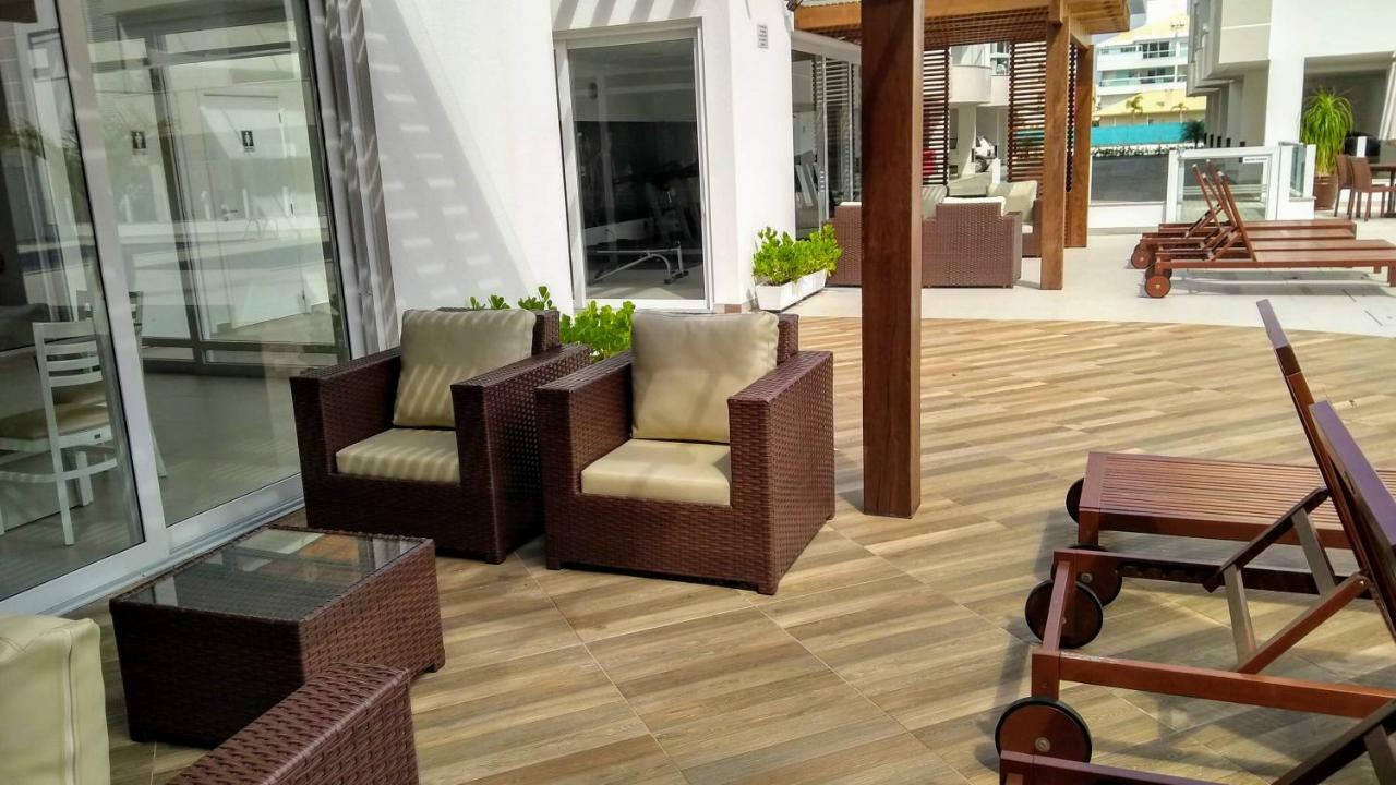 Apartamento Frente Para A Piscina A Uma Quadra Da Praia Florianópolis Buitenkant foto